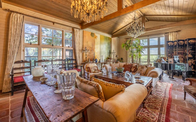Luxury listing in Tucson, managed by Edgar Huerta Realtor
